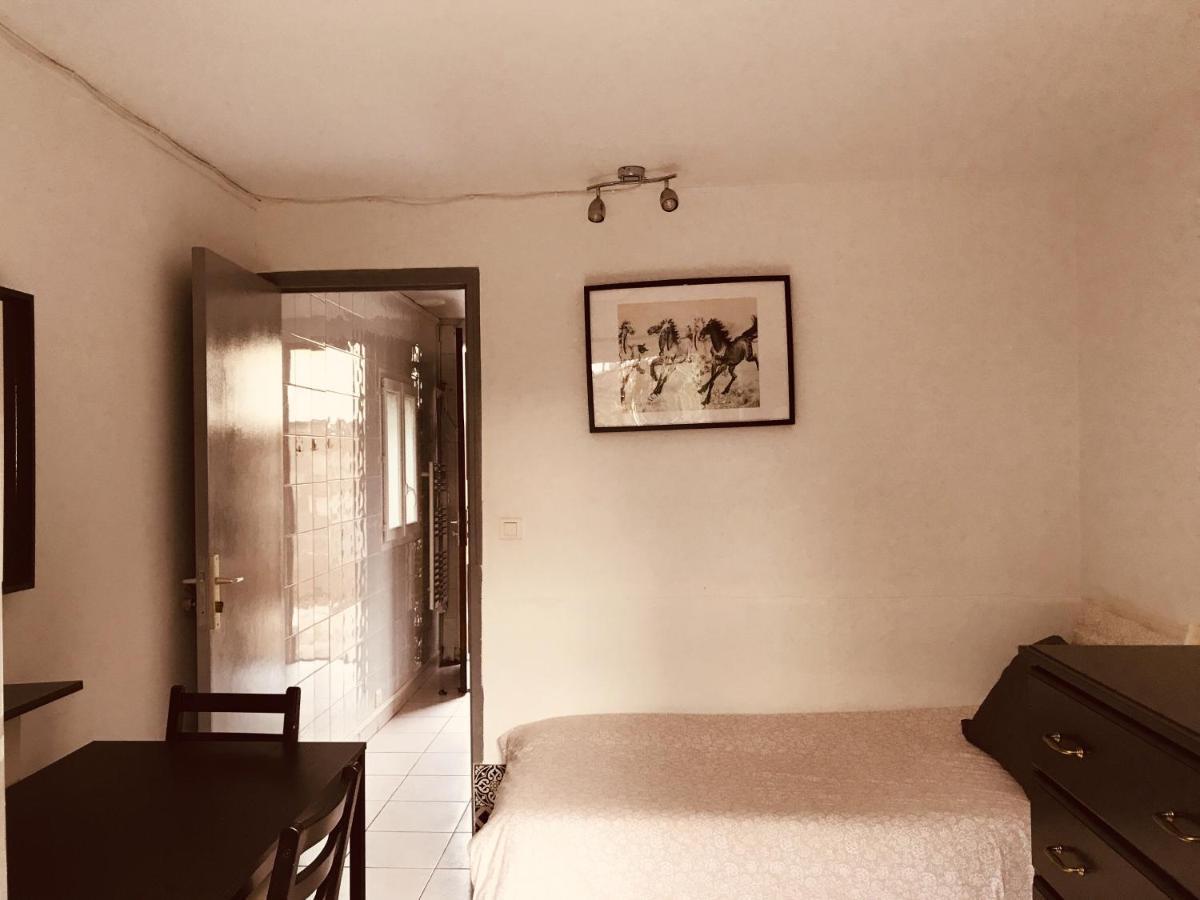 Maison De Longde-Appartement Avec 2 Chambres Villejuif Esterno foto