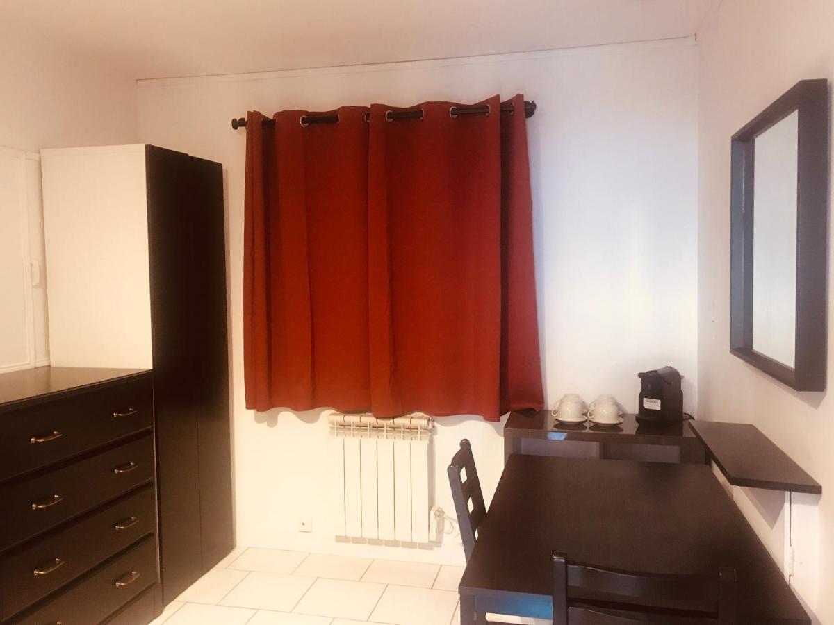 Maison De Longde-Appartement Avec 2 Chambres Villejuif Esterno foto