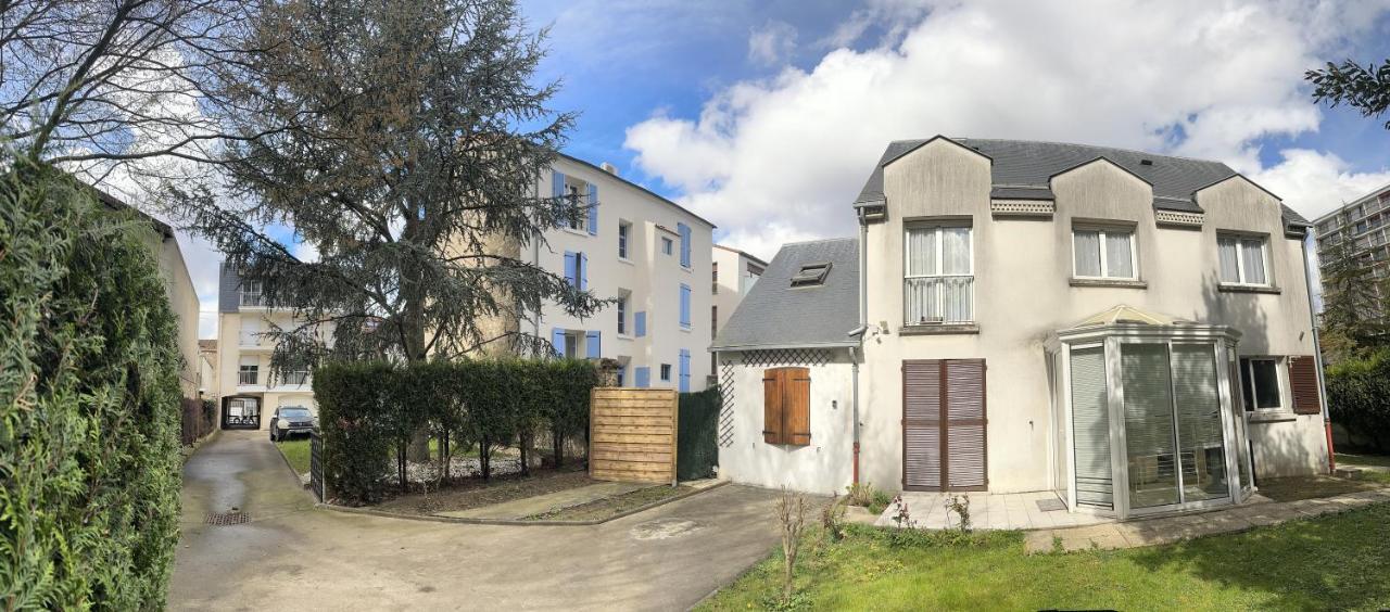 Maison De Longde-Appartement Avec 2 Chambres Villejuif Esterno foto