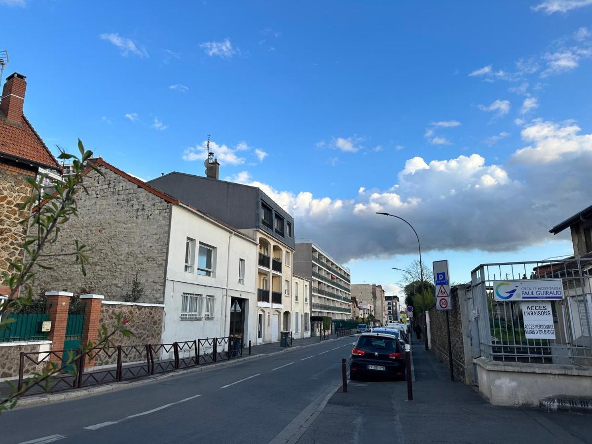 Maison De Longde-Appartement Avec 2 Chambres Villejuif Esterno foto
